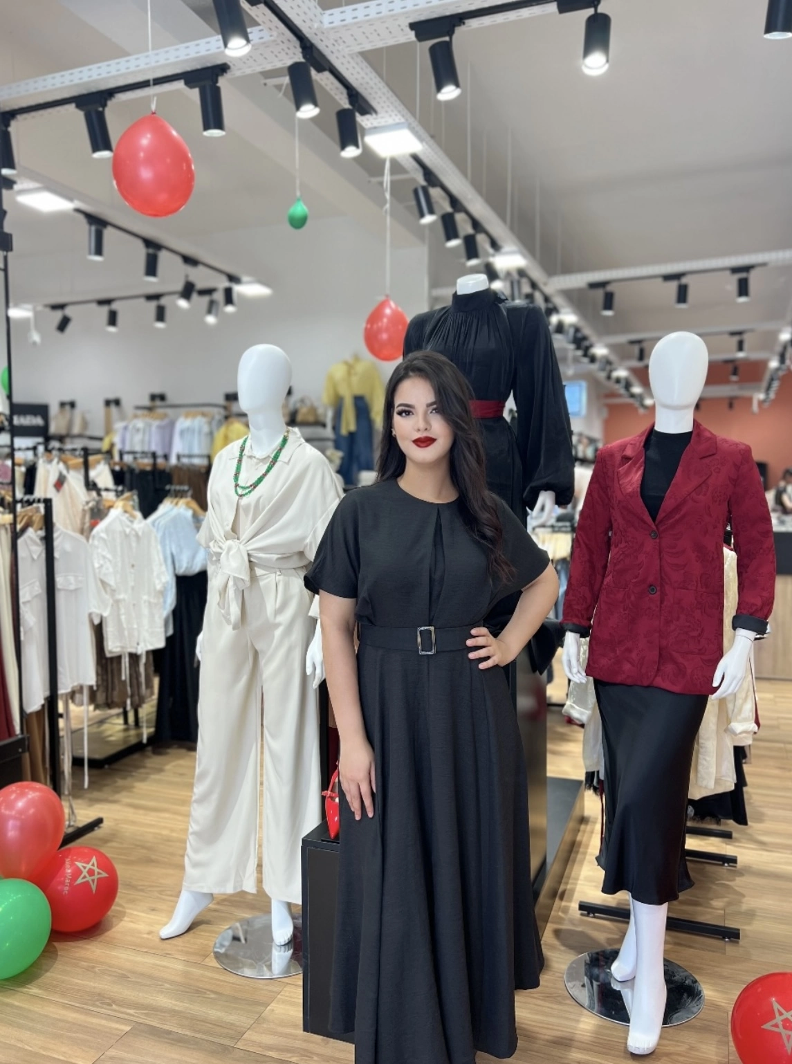 ROBE NOIRE